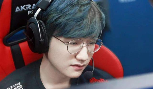 手的防守球 手的防守球