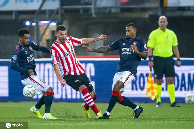 球员在第二 球员在第二